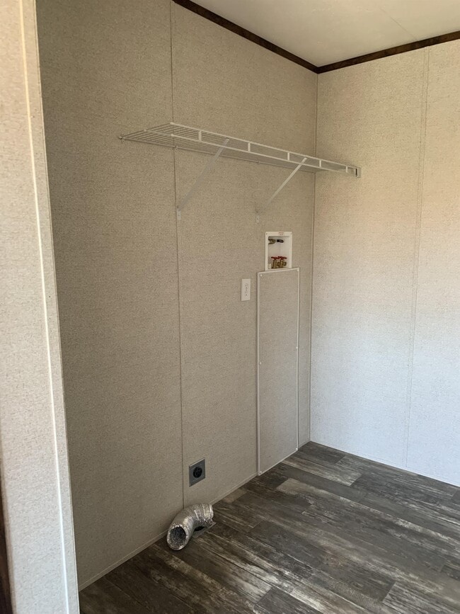 Building Photo - 189 Zackary St