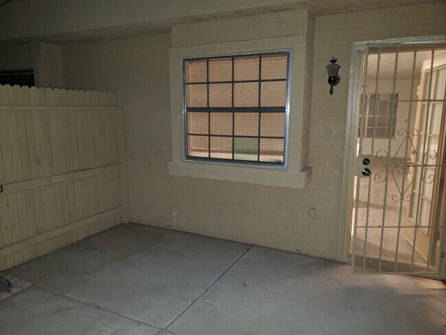 Building Photo - 4601 N 102nd Ave