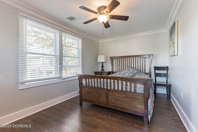 Building Photo - 605 Monmouth Ave