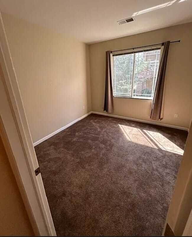 Building Photo - 8465 S Holland Way