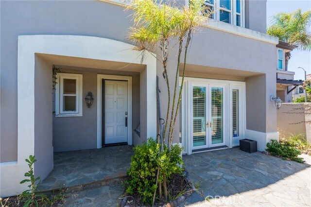 Building Photo - 404 Goldenwest St