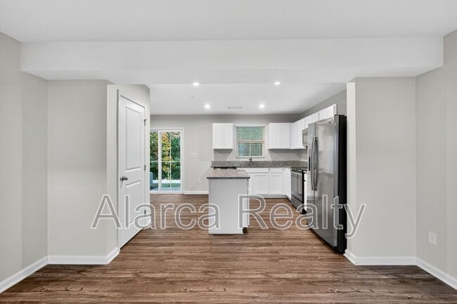 Building Photo - 2504 McCurdy Trail