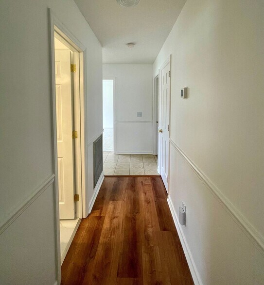 Building Photo - 118 Buccaneer Rd