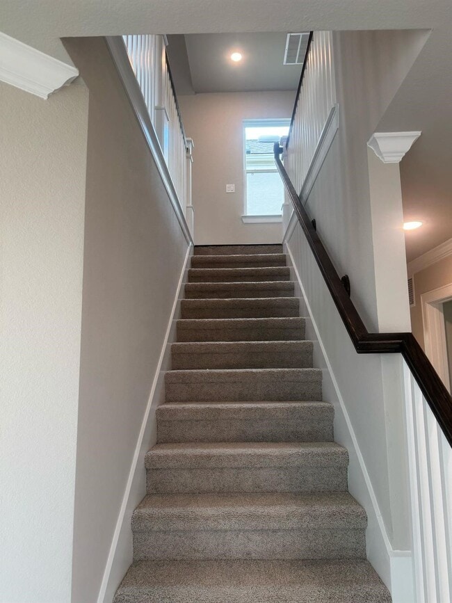 Building Photo - 1916 Huntly Chase Dr