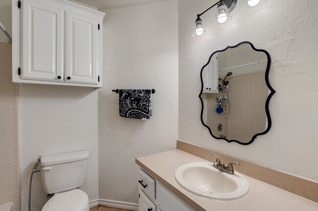 Building Photo - Beautiful 3-Bedroom home!