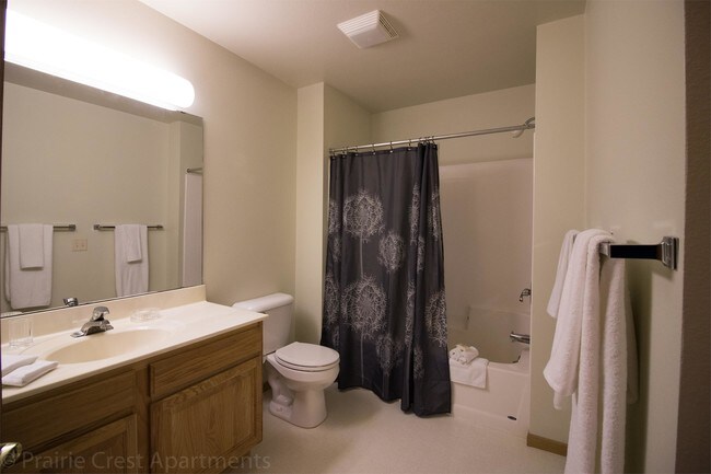 Building Photo - 290 Prairie Heights Dr