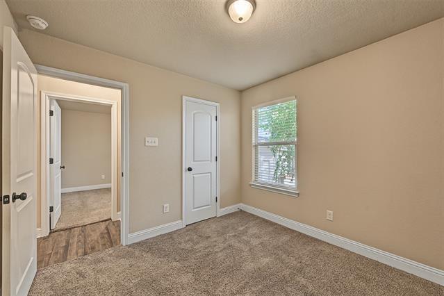 Building Photo - 3216 S Cherry Ln