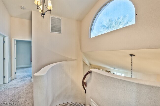 Building Photo - 2175 Fountain Springs Dr