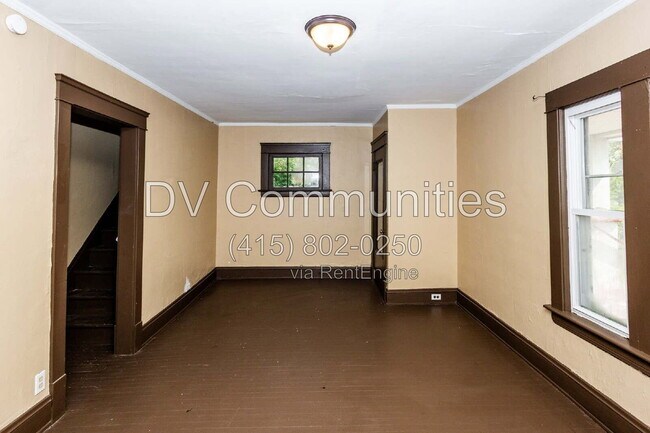 Building Photo - 1148 E 176th St