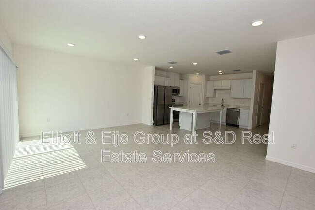 Building Photo - 3901 Academia Ave