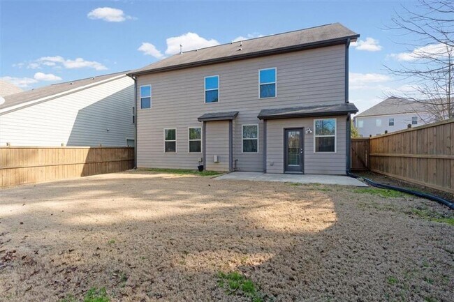 Building Photo - 204 Cardinal ln