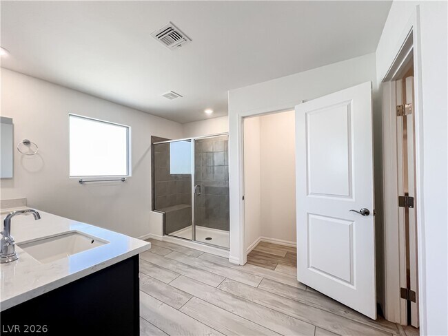Building Photo - 5724 Avondale Rise Wy
