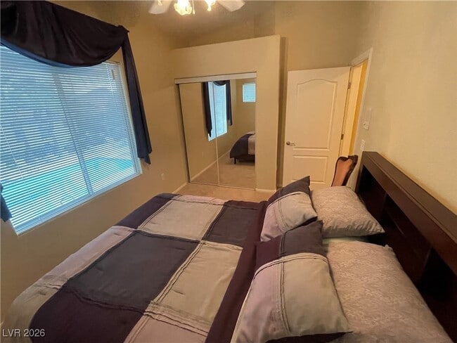 Building Photo - 10640 Calico Mountain Ave