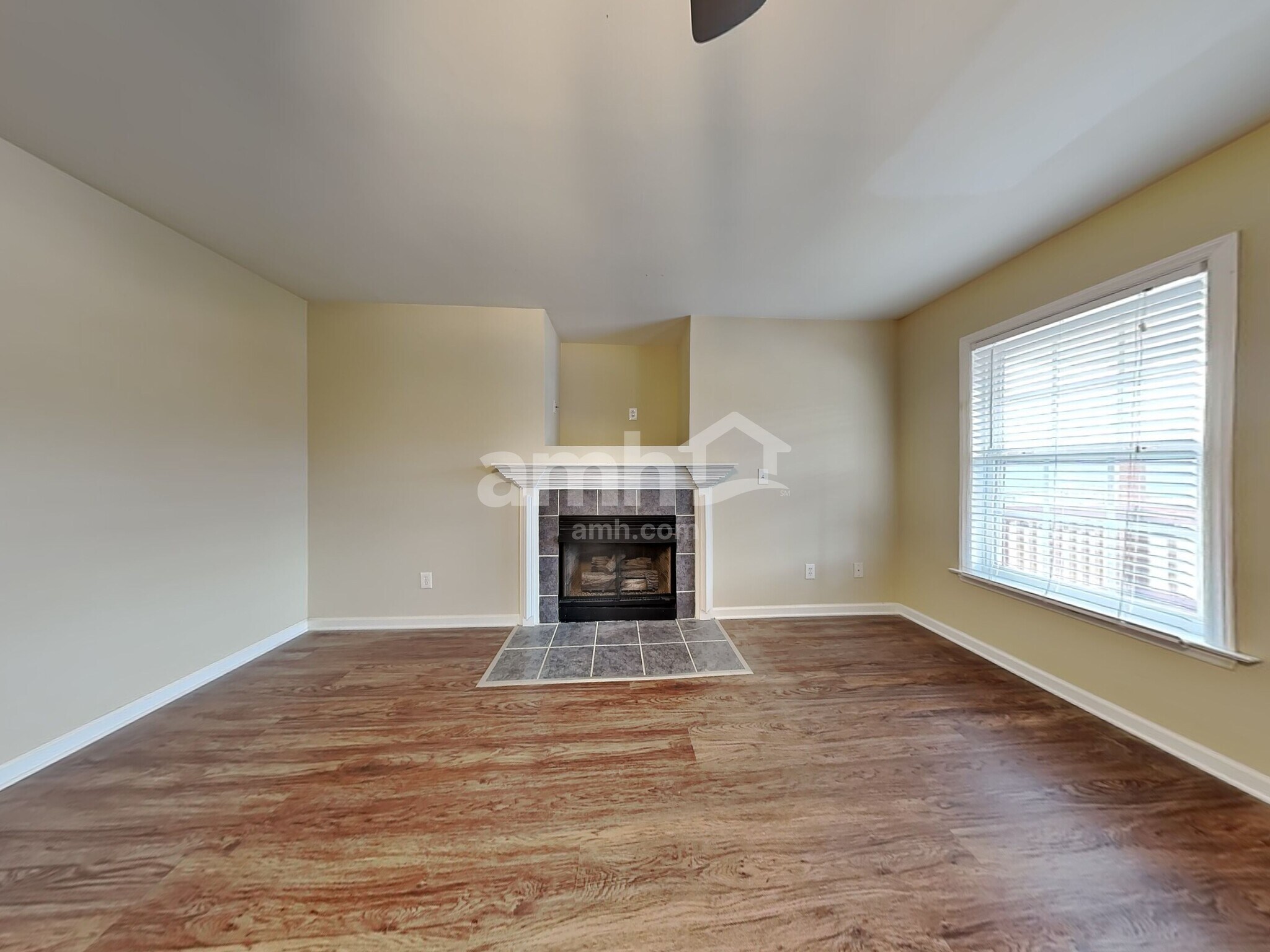 Building Photo - 1849 Denise Ln