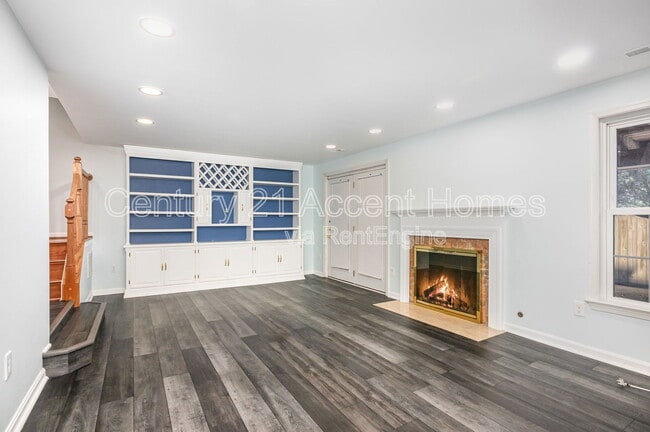Building Photo - 8002 Tanworth Ct