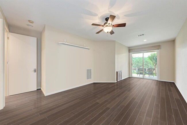 Building Photo - 146 Double Eagle Dr