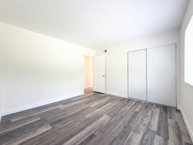 Building Photo - Charming Single Level in Carlsbad!