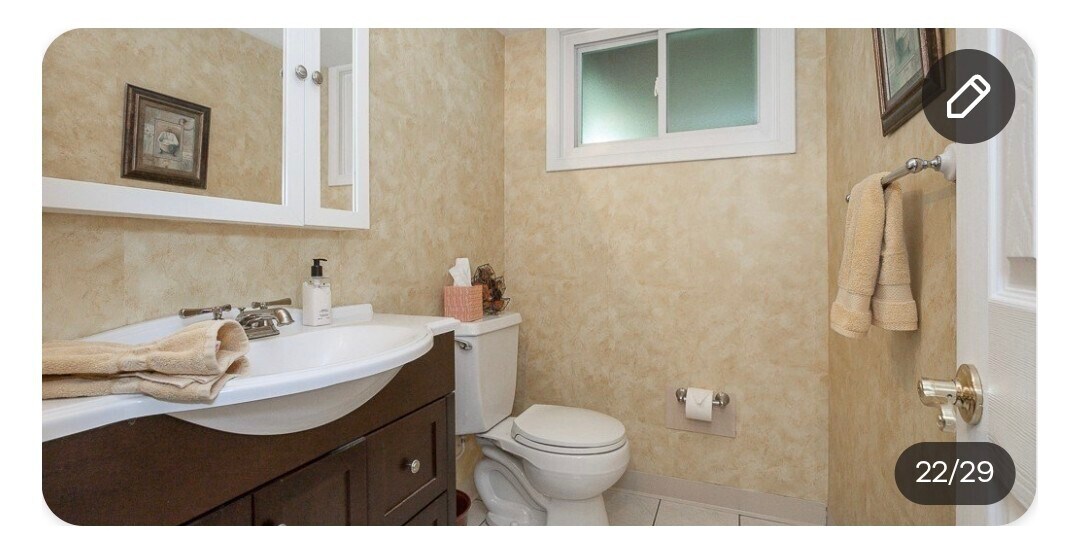 Building Photo - 2324 Coventry Dr