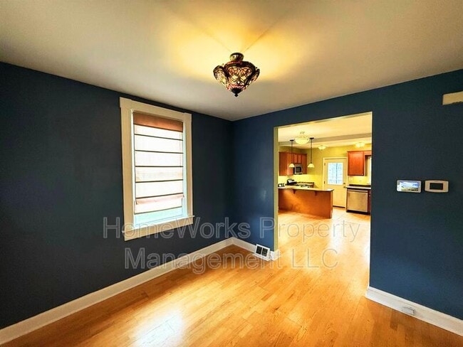 Building Photo - 2703 White Ave