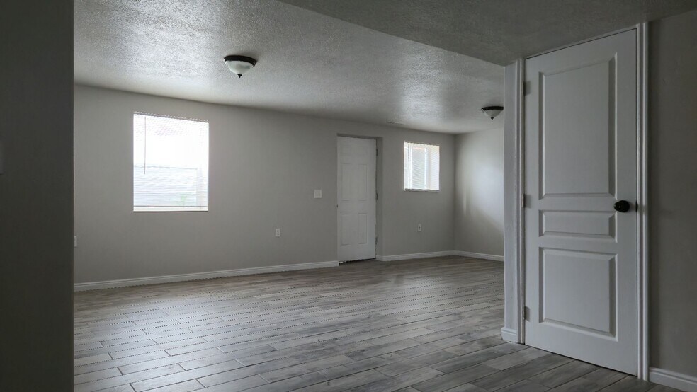 Building Photo - 238 N 300 W
