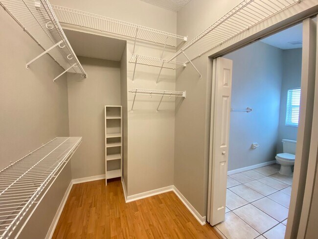 Building Photo - View this home today and Move in July 3rd!...