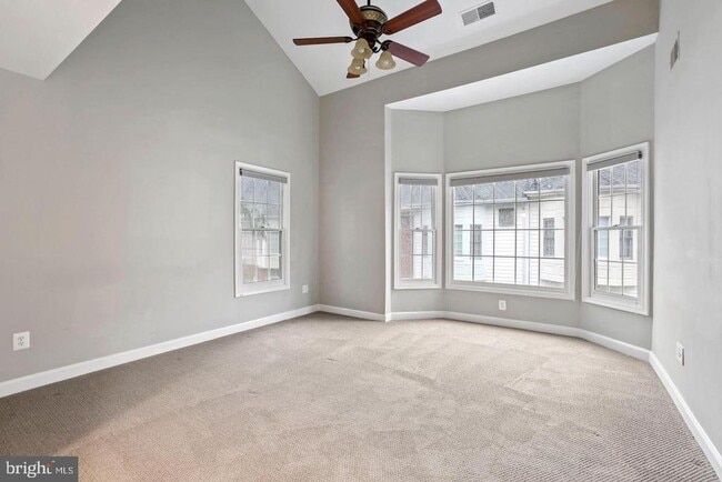 Building Photo - 8878 Ashgrove House Ln