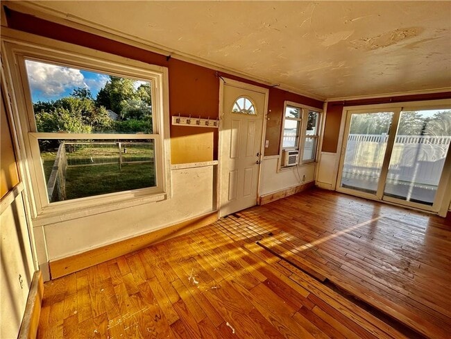 Building Photo - 32 Seaspray Way