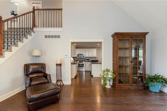 Building Photo - 15126 Glenwood