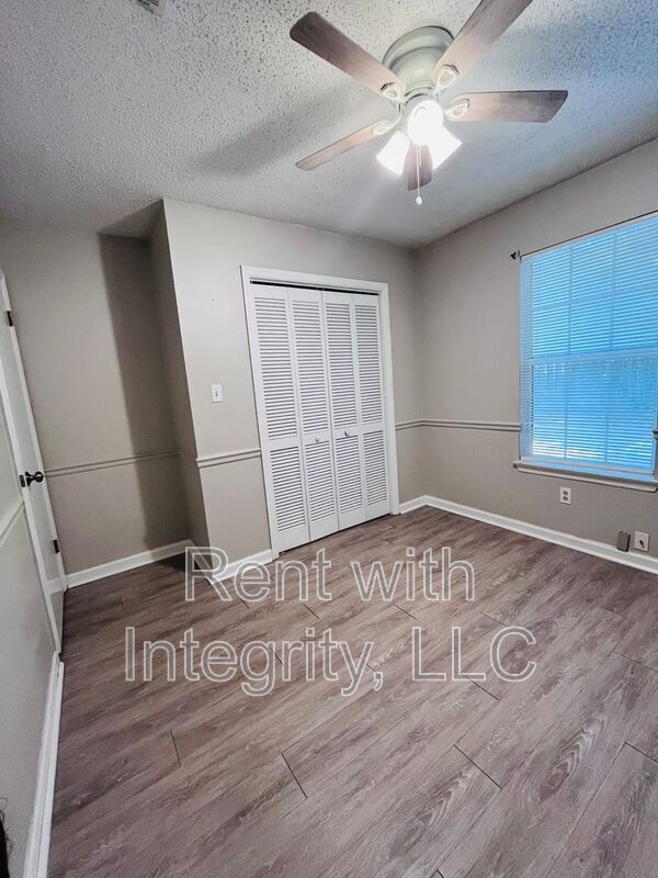 Building Photo - 2661 Faversham Dr