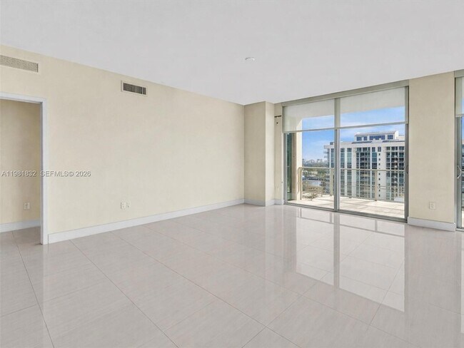 Building Photo - 17301 Biscayne Blvd