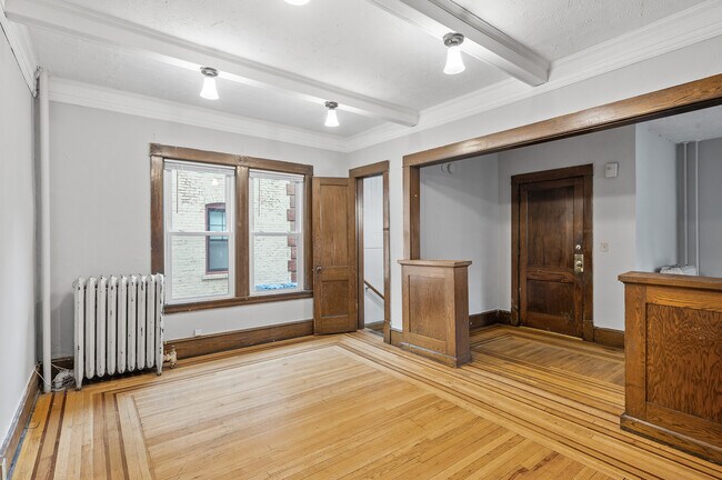 Building Photo - 616 6th Ave SE