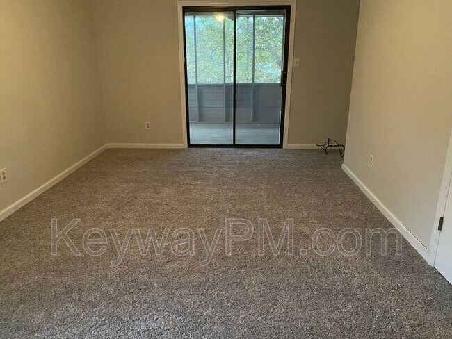 Building Photo - 212 Waters Way