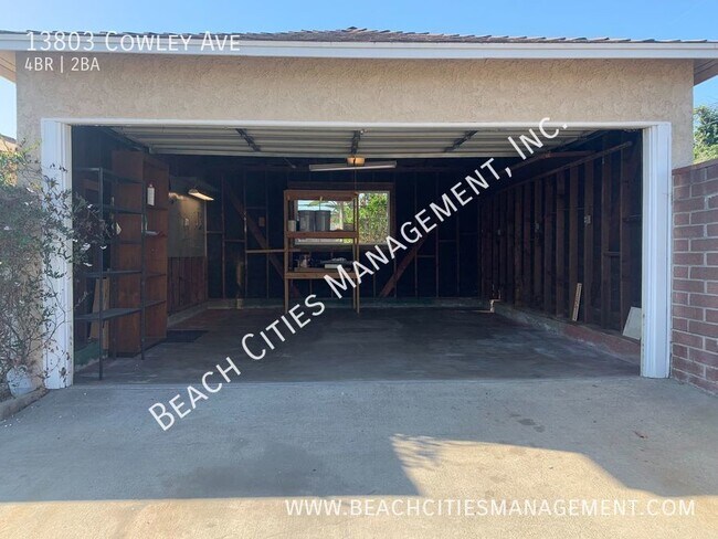Building Photo - 13803 Cowley Ave