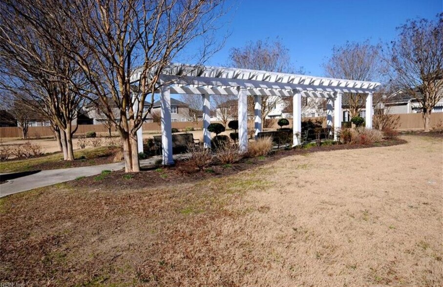 Building Photo - 5320 Hayton Way