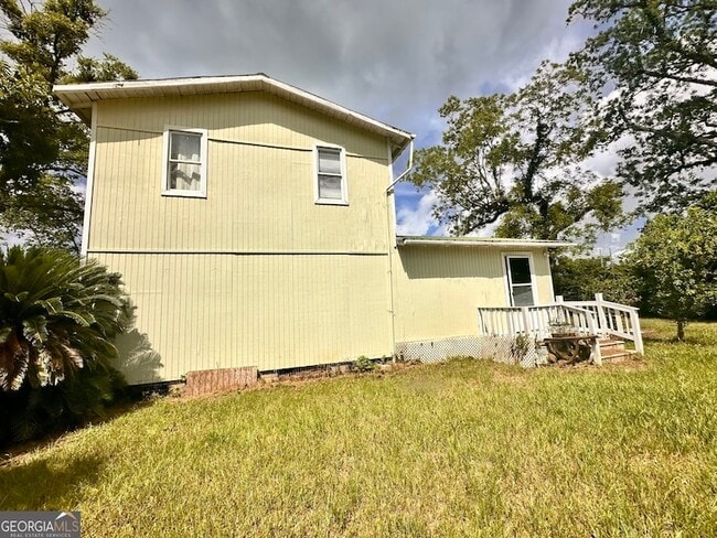 Building Photo - 6285 Pond St