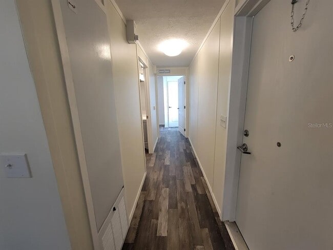 Building Photo - 5700 Holiday Park Blvd