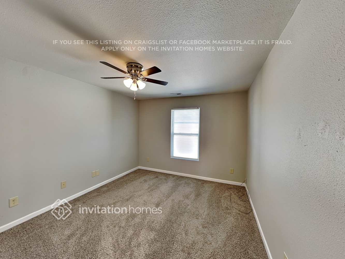 Building Photo - 952 Littleton Dr