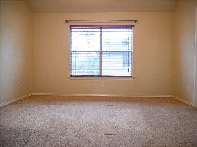 Building Photo - 47 Wickerdale Pl