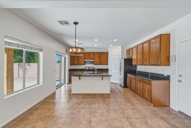 Building Photo - 5111 W El Cortez Trail