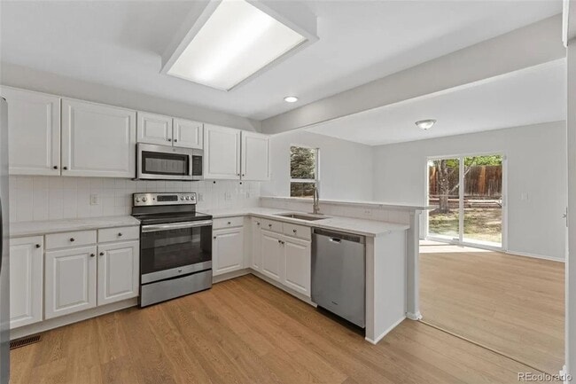 Building Photo - Newly Remodeled 3 Bed/3 Bath in Aurora.