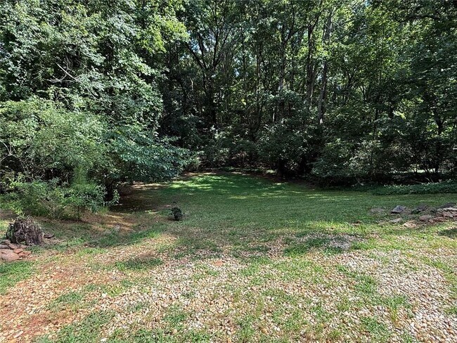 Building Photo - 6330 Oak View Dr