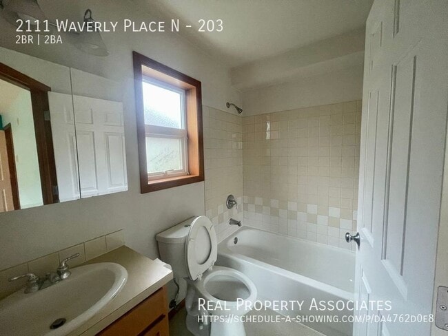 Building Photo - 2111 Waverly Pl N
