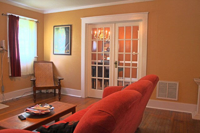 Building Photo - Charming 2 bedroom, 1 bath bungalow with fenced yard in Lakewood