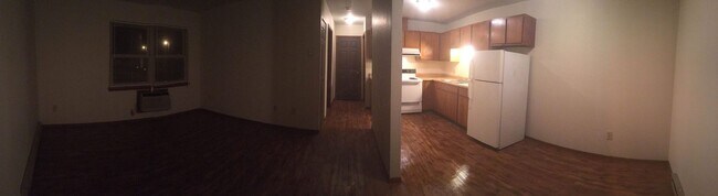 Building Photo - Marshfield Apartments