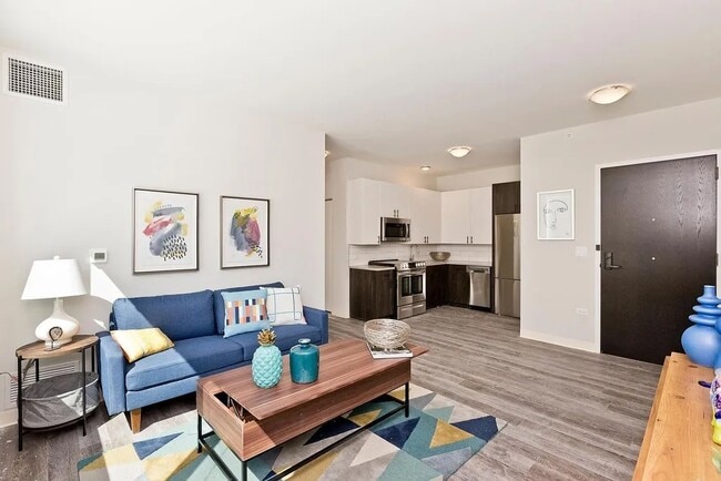 Building Photo - 94 Christopher St