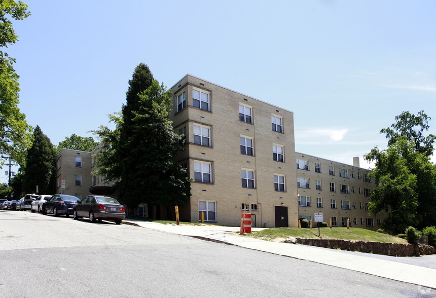 Building Photo - Rockview Apartments