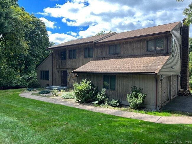 Building Photo - 50 Darlene Dr