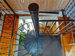 Building Photo - 112 Spring St