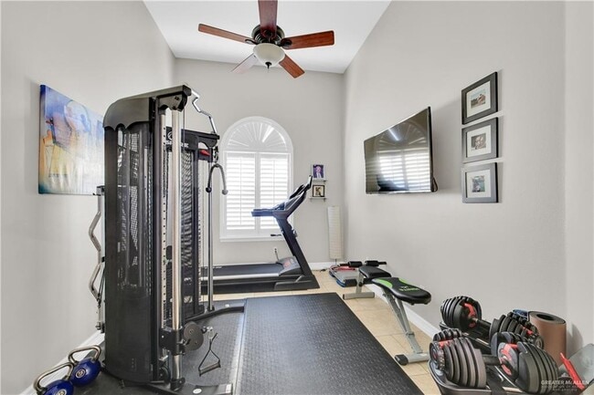 Building Photo - 24 3rd N Ln