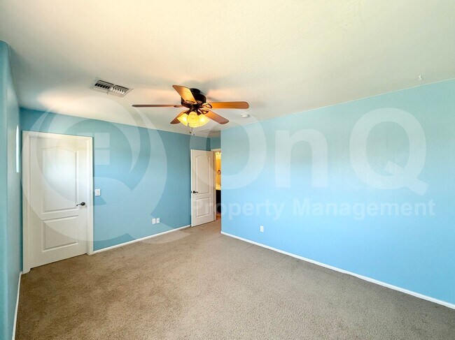 Building Photo - 4413 E Odessa Dr